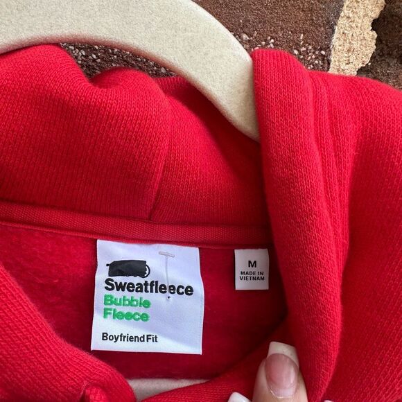 aritzia Tna $98 Bubble Fleece Boyfriend Hoodie medium - Picture 4 of 7